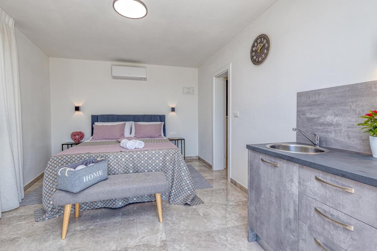 Musalez Rooms Nilda מראה חיצוני תמונה